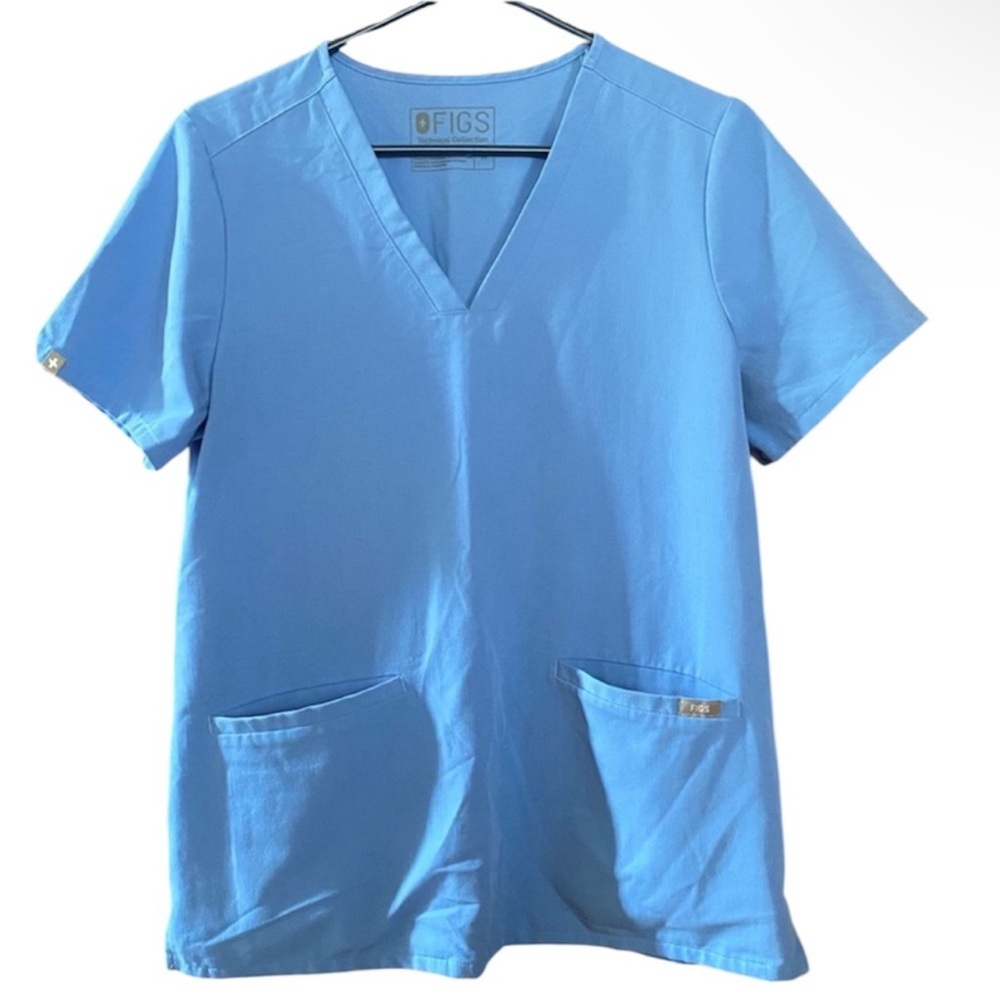FIGS scrub top size medium